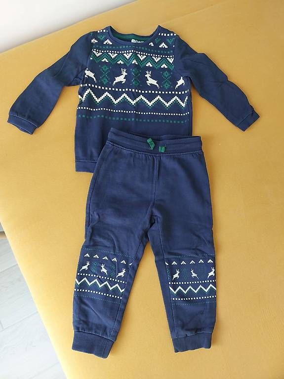 Kleiderpakete & -sets: Schöne Weihnachtskleider Gr. 92-98 – Gebraucht aus Wetzikon ZH von przemyslaw.rem 1