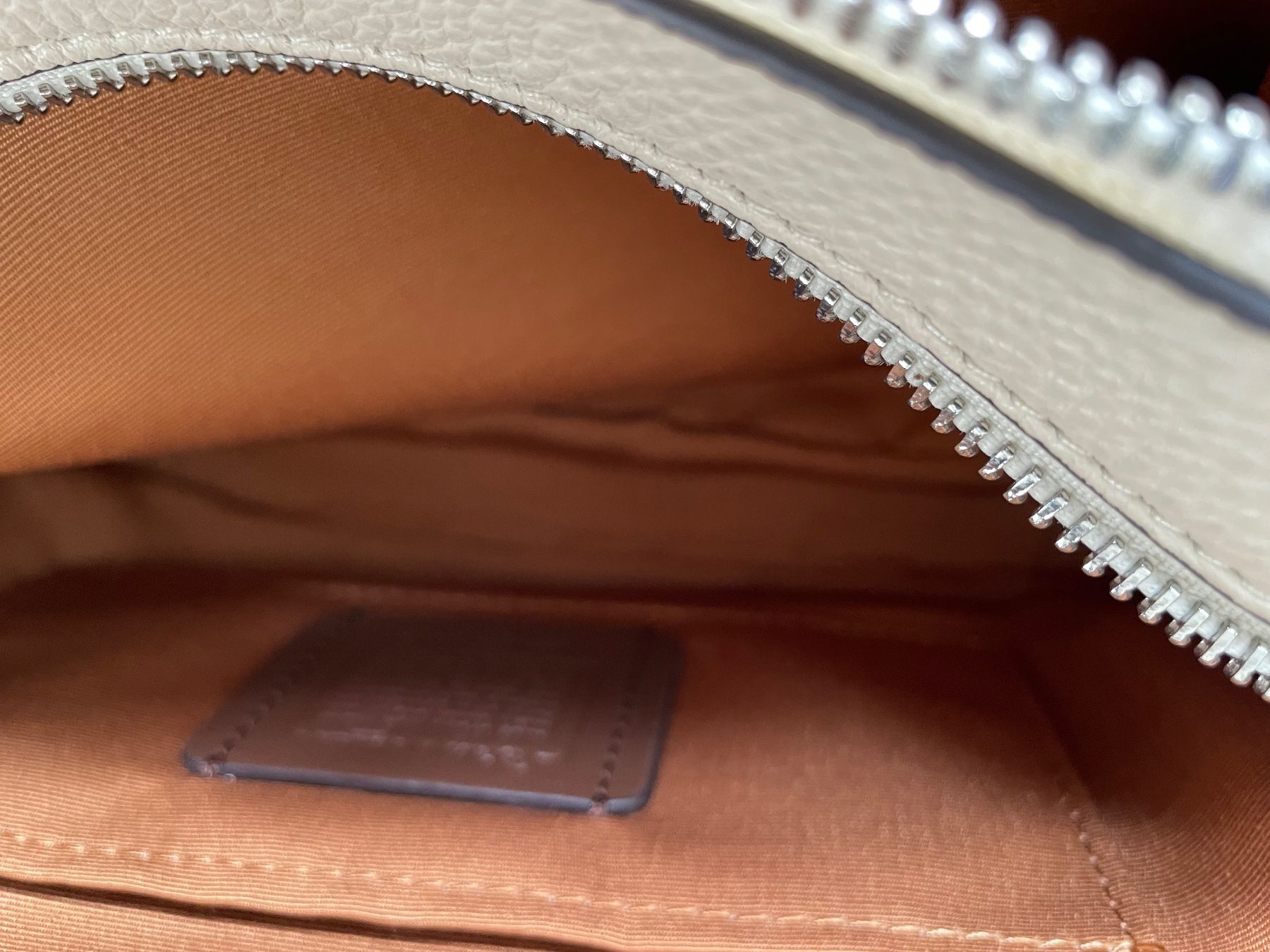 Coach Borse da donna: Coach Dumbo Corssbodytasche  - Nr. 342 – Usato da Hittnau venduto da LuxAndMore 4