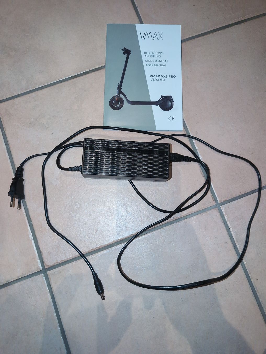 VMAX Kickboard: VMAX VX3 Pro LT E-Scooter schwarz – Usato da Niederneunforn venduto da Scorpion1989 4