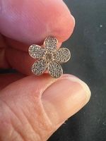 Pandora - Blumencharm gold - weisse Zirkonia