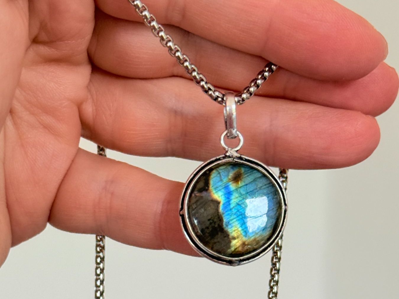 Catenine: Collier avec Labradorite – Nuovo e nell'imballaggio originale da Genève venduto da AWWA