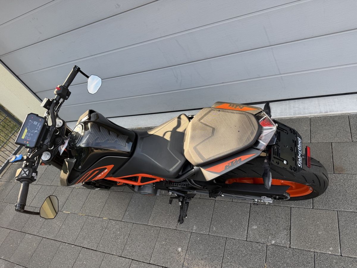 KTM Strasse: KTM Duke 125 Ab Service – Gebraucht aus Bowil von Zapper4 3
