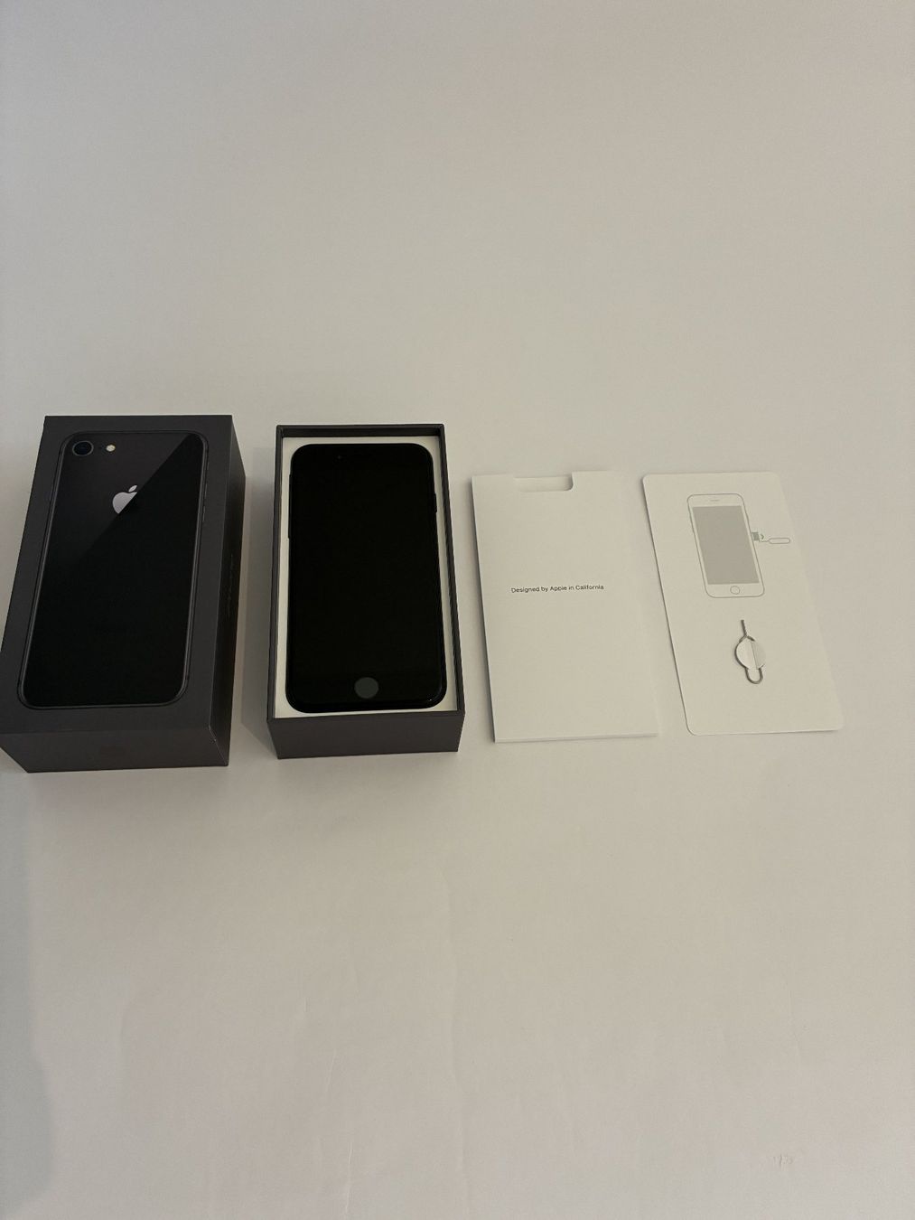 Apple Portables: iPhone8 128GB Space Gray – D'occasion à Adliswil par CeeJay72 3