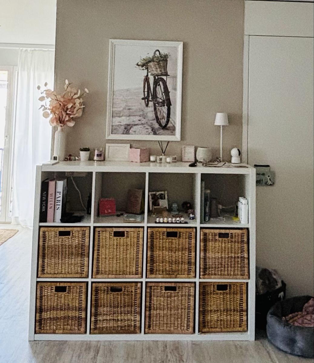 Ikea Regale: Ikea Kallax Regal mit 8 Körben – Neu (gemäss Beschreibung) aus Wallisellen von Mercatura