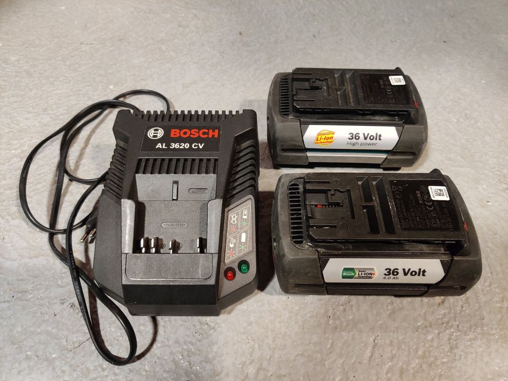 Bosch 2x Akkus LiIon 36V 4,0/2,6 Ah, Ladegerät AL 3620 CV Kaufen auf Ricardo