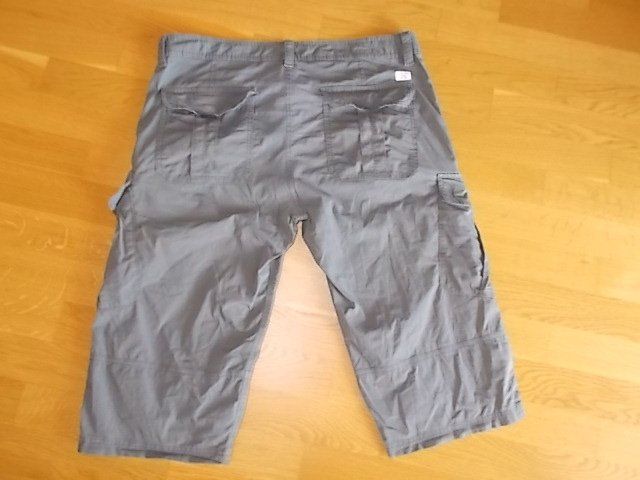 S.Oliver Pantaloni: 2 Paar S.Oliver Cargo Bermuda Waist 36 – Usato da Chexbres venduto da indi03 2