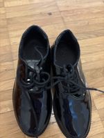 ZARA Lack-Schnürschuhe in Schwarz Grösse 31