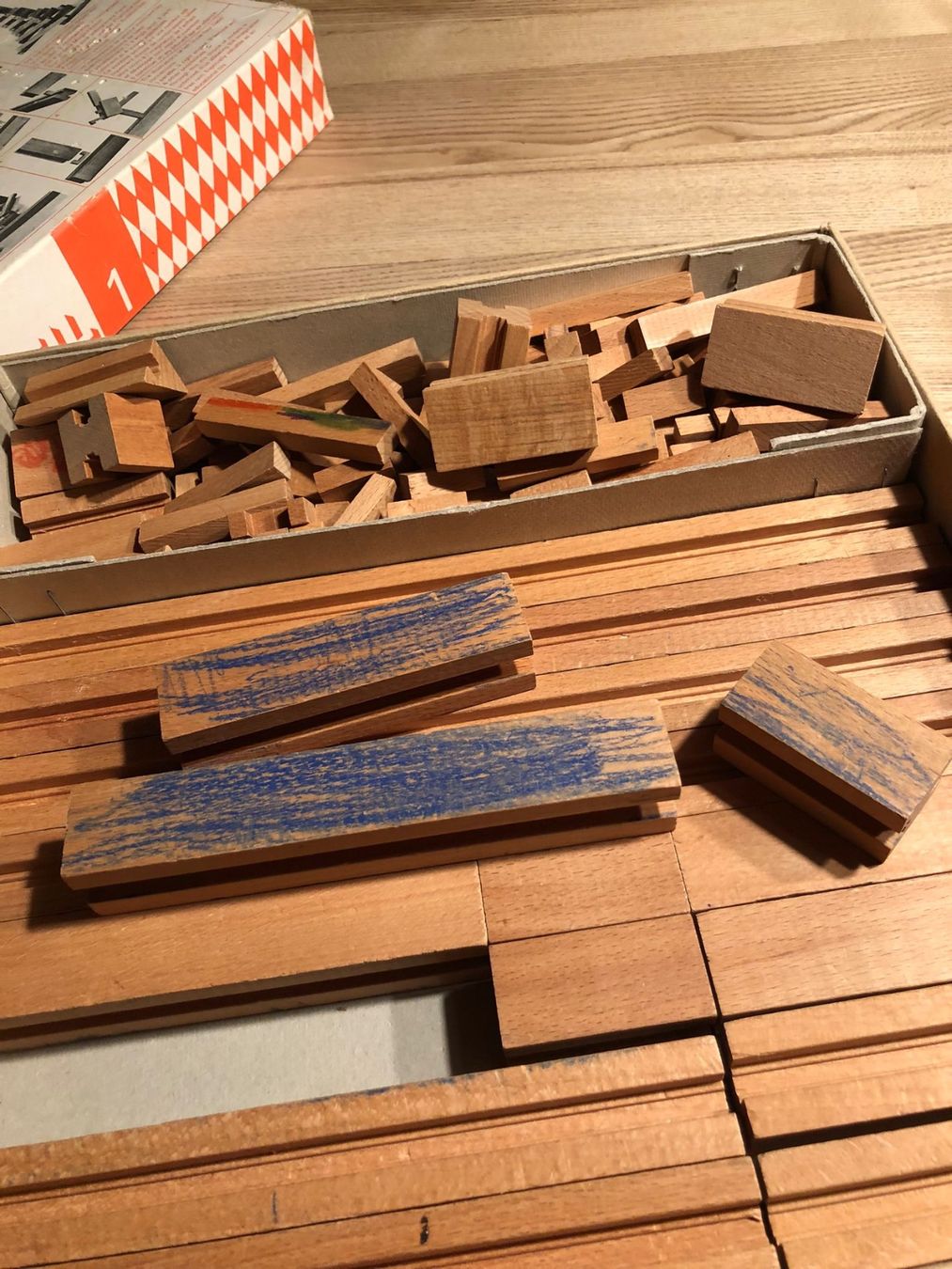 Jeux de construction: Holzbaukasten Profil 1 – D'occasion à Röschenz par Tashroal 3