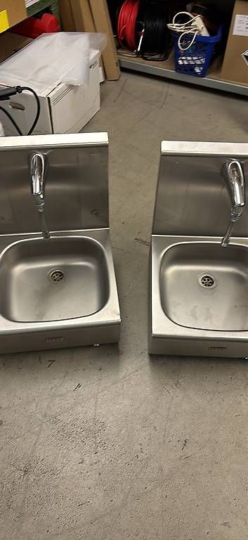 Lavabi & lavandini: Chromstahl lavabo's – Usato da Spreitenbach venduto da cal_7vxk