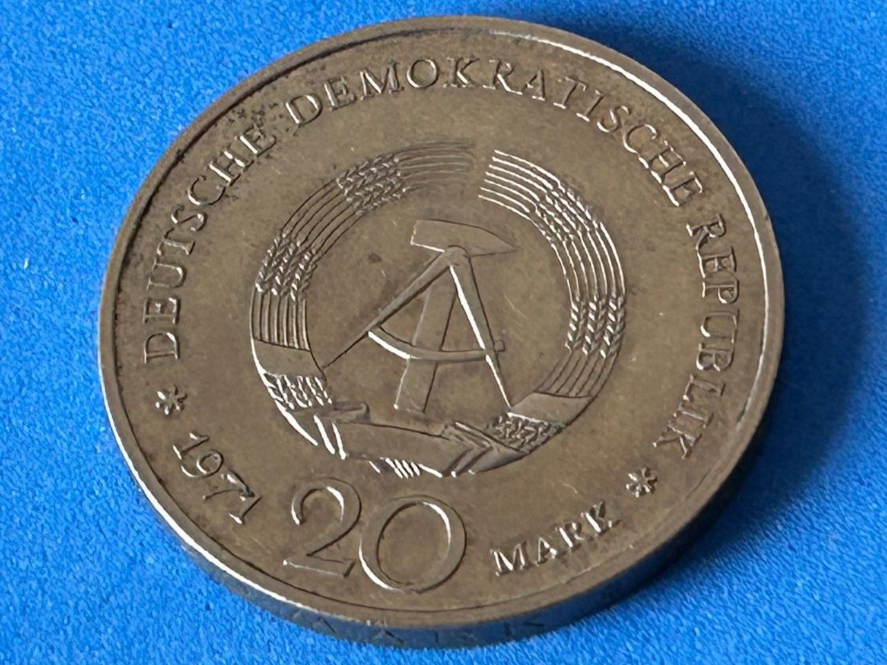 Alle Münzen: Germany - 20 Mark (Heinrich Mann) 1971 – Gebraucht aus Corcelles NE von AJKader 1
