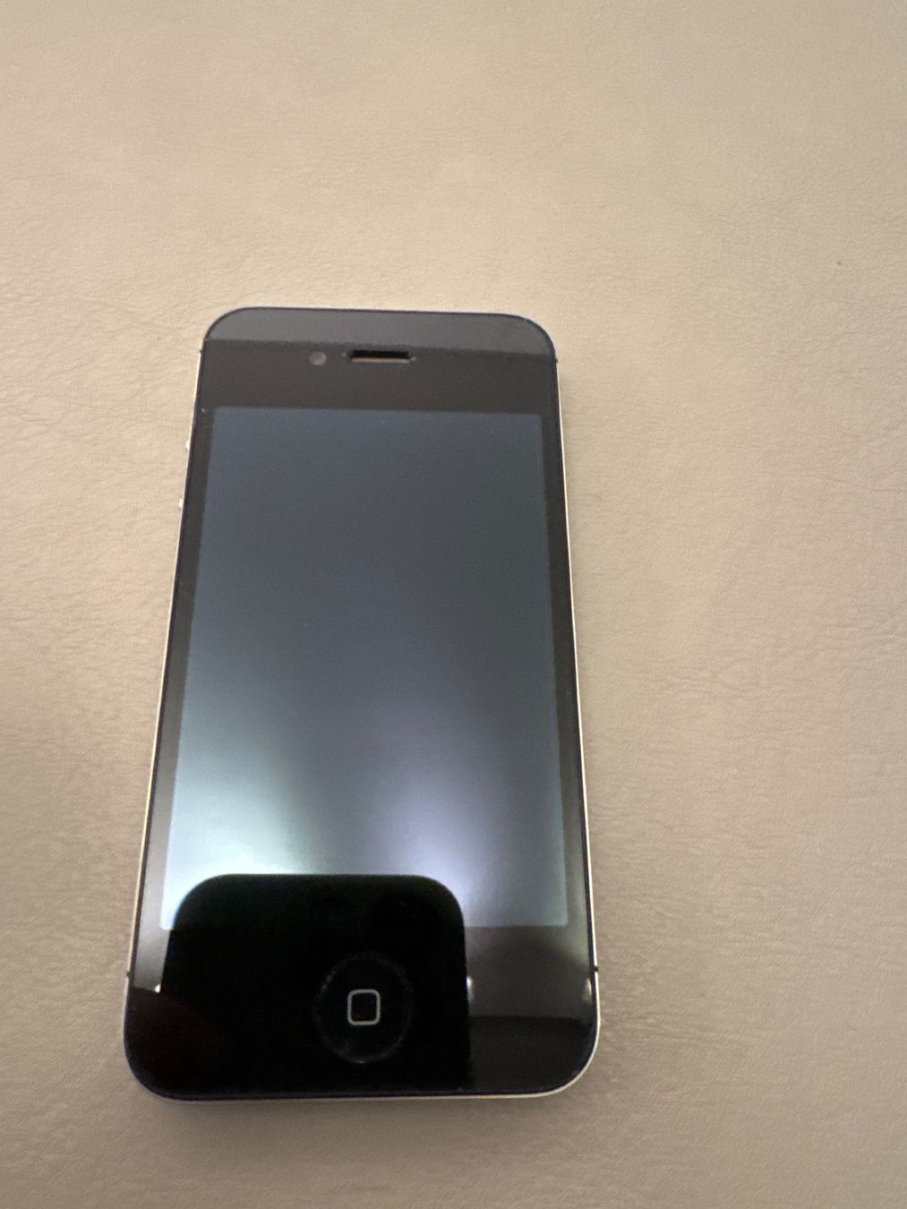 Apple Telefoni cellulari / Smartphones: iPhone 4 / 4s – Difettoso da Adliswil venduto da Busys