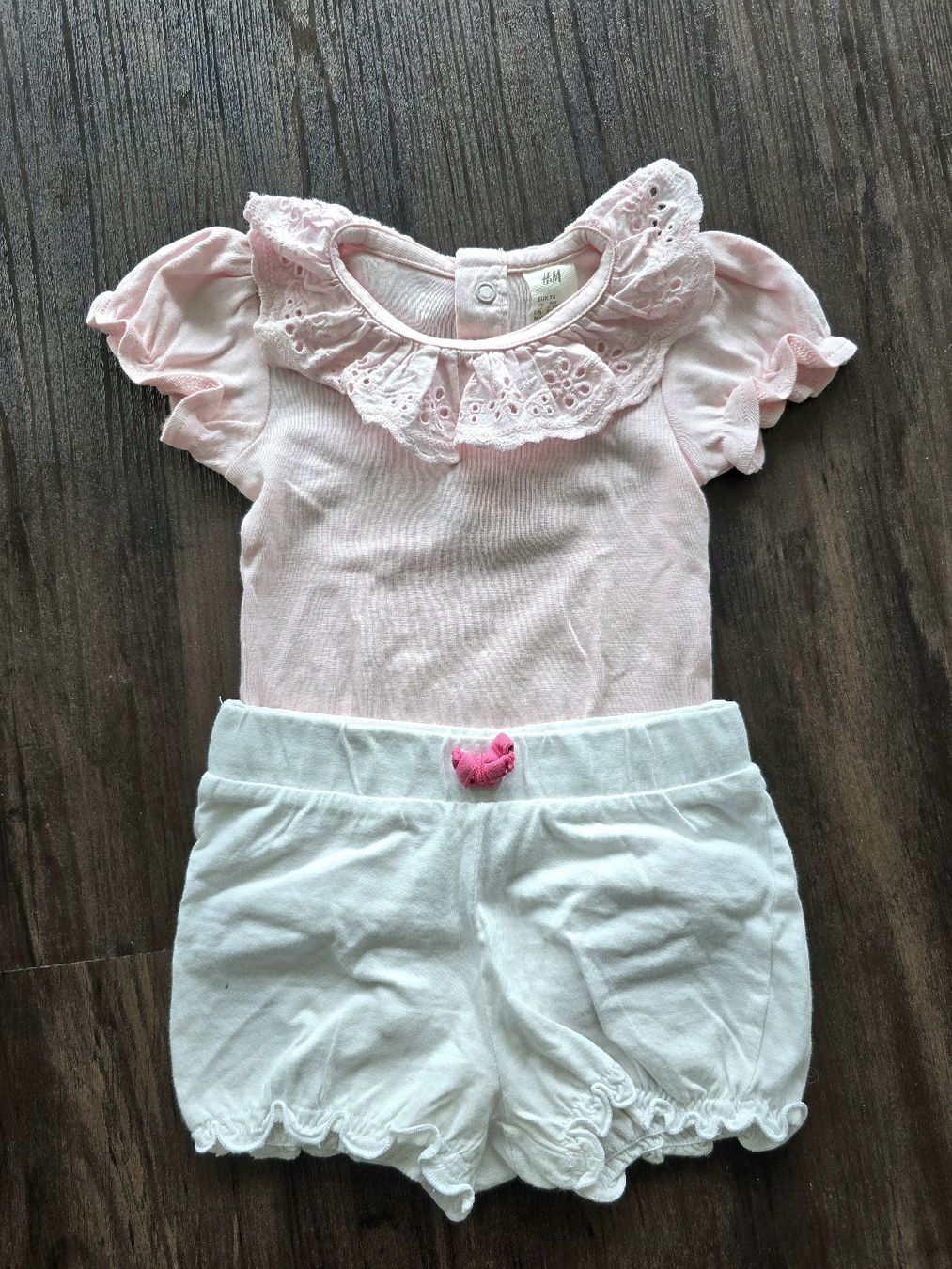 Pantaloni: Body und Kurzehose – Usato da Seedorf UR venduto da kal_gvj5