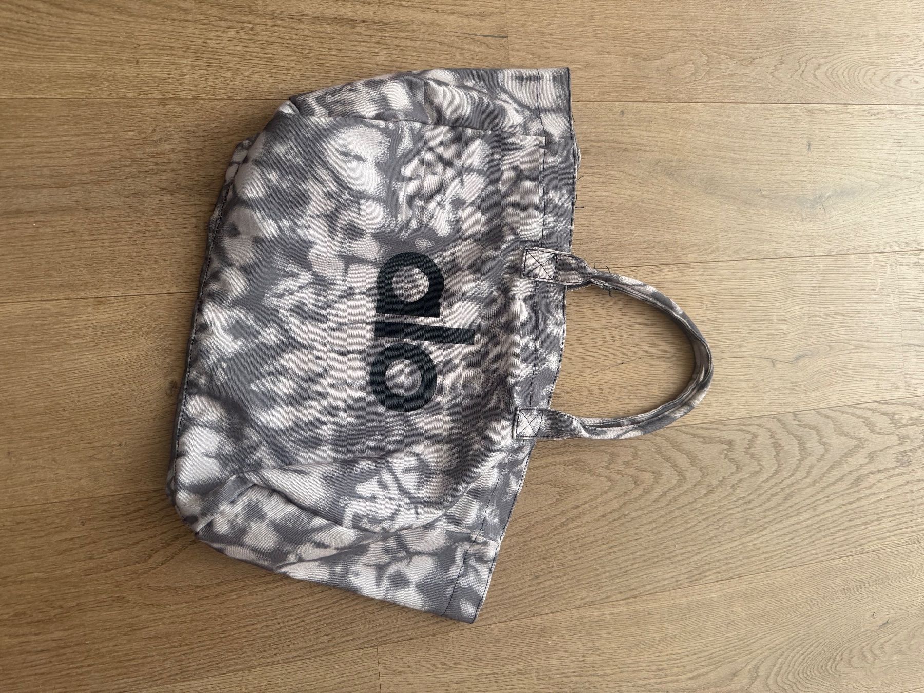 Alo Yoga Borse: Alo yoga tasche – Usato da Zürich venduto da newyork2013