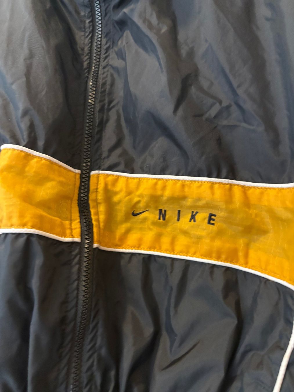 Giacche: Nike Rework Cropped Windbreaker – Usato da Zürich venduto da pepi 1