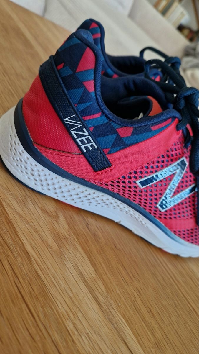 Scarpe da uomo: Sportschuhe Vazee EU 39 – Nuovo (secondo la descrizione) da Bonstetten venduto da AngelaF23 3