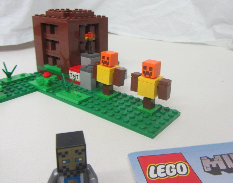 Lego Kit di costruzioni: LEGO Minecraft 21159 " The Pillager Outpost " – Usato da Kreuzlingen venduto da Han-Solo-68 9