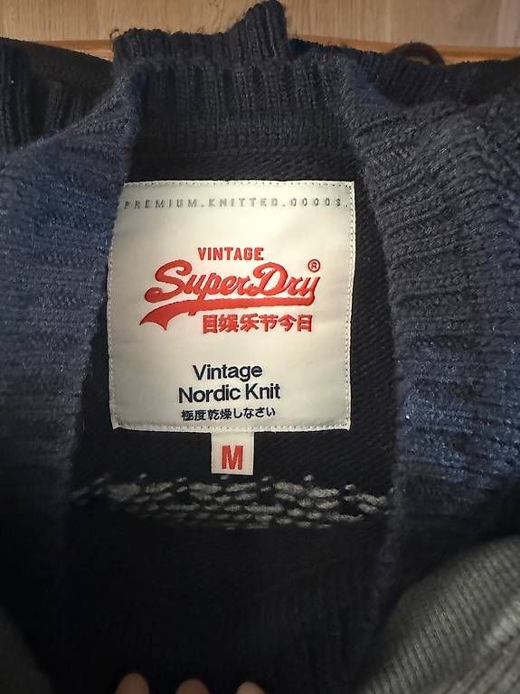 Pullover & Sweatshirts: SuperDry Winterpullover – Gebraucht aus Heerbrugg von Taems_83 1