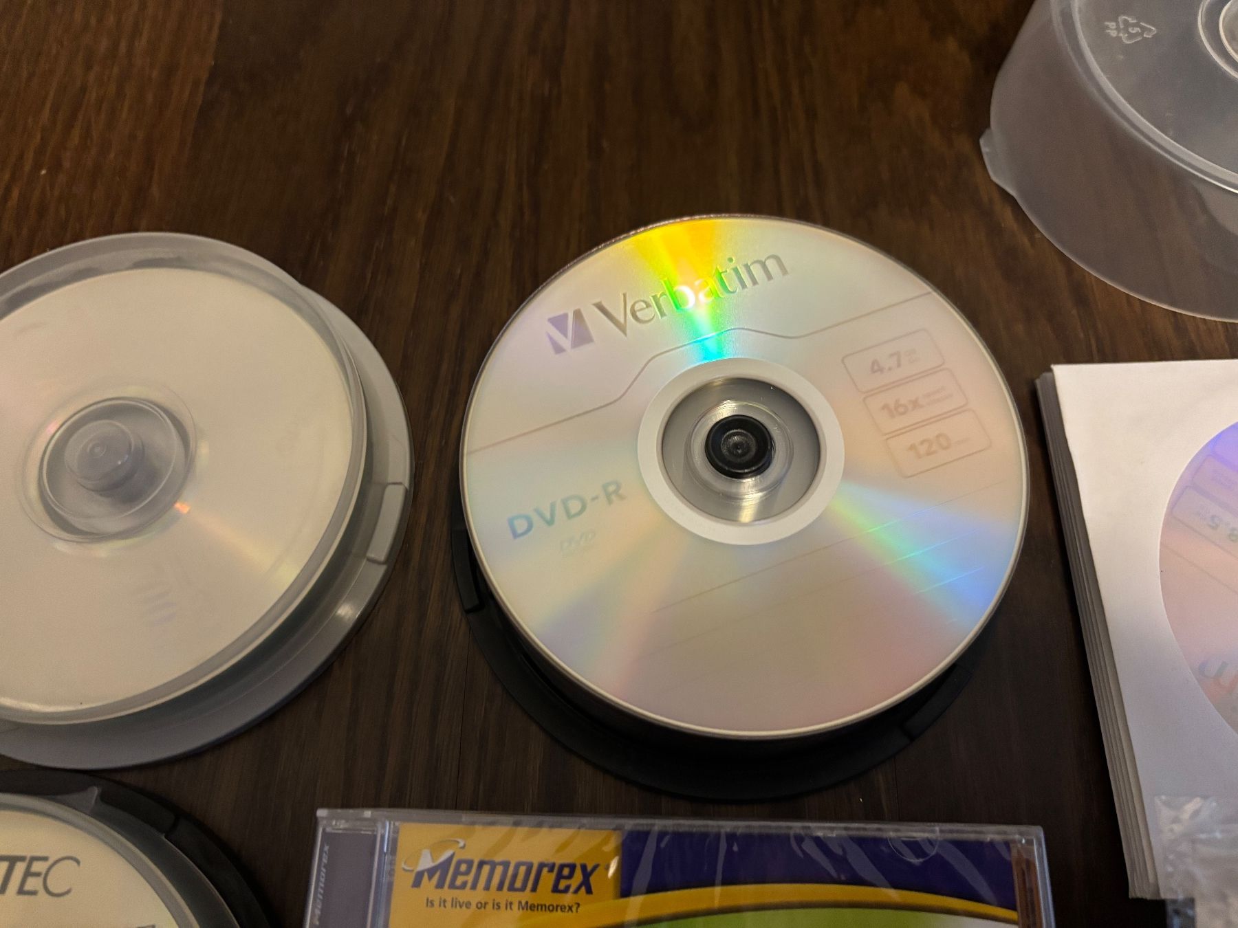 CD & DVD vergini: CD/DVD Rohlinge samt Hüllen - Set – Nuovo (secondo la descrizione) da Seuzach venduto da SawyerKingwood 4