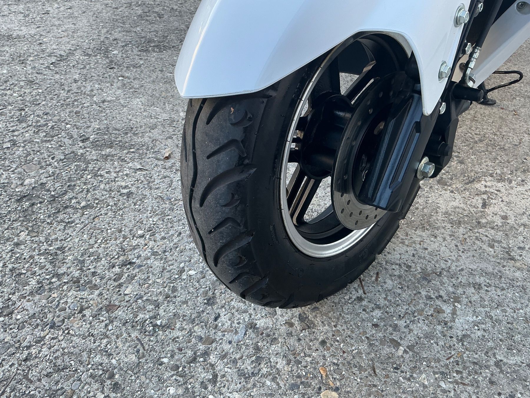 Veicoli elettrici: Vengo Leo E Roller gelbe nummer 45km/h – Usato da strengelbach venduto da Zoks 4