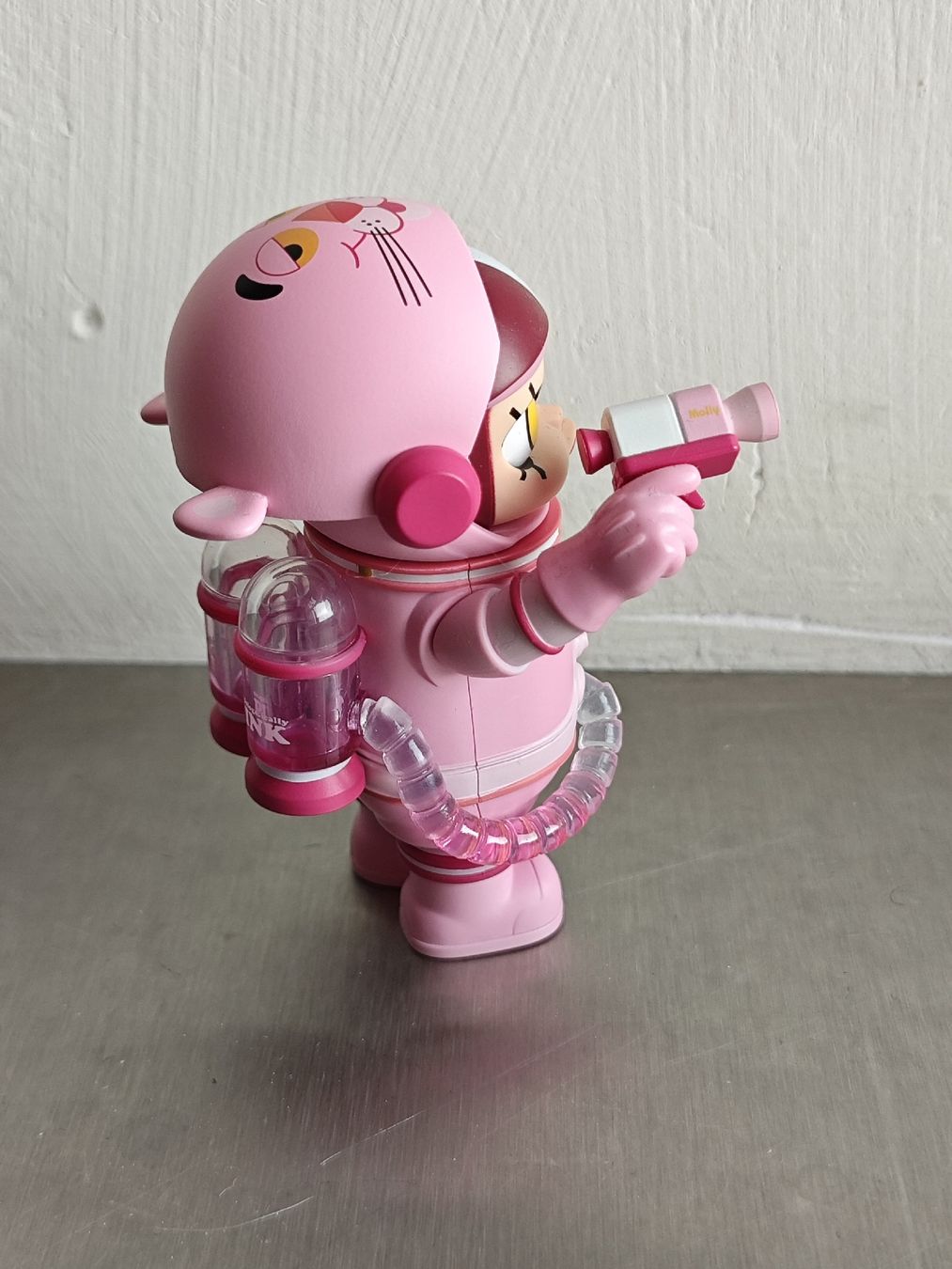 Pop Mart Statuette: Mega Space Molly Pink Panther Astronaut Figur – Usato da Mellingen venduto da Krishi 1