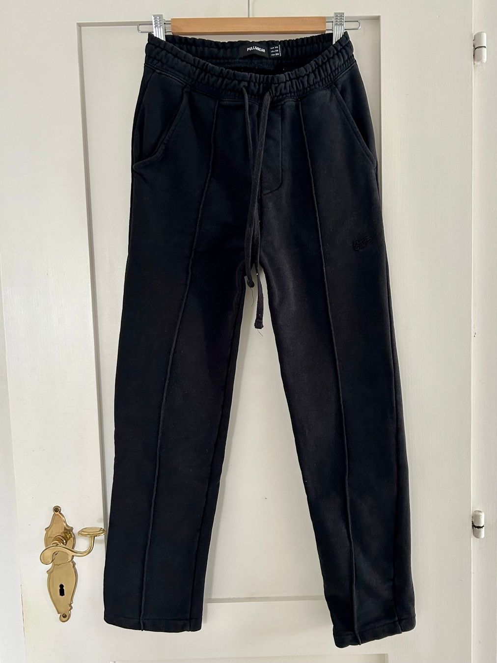 Pull&Bear Pantaloni: PULL & BEAR / Jogginghose (Gr. XS) – Usato da Dietlikon venduto da Mankai