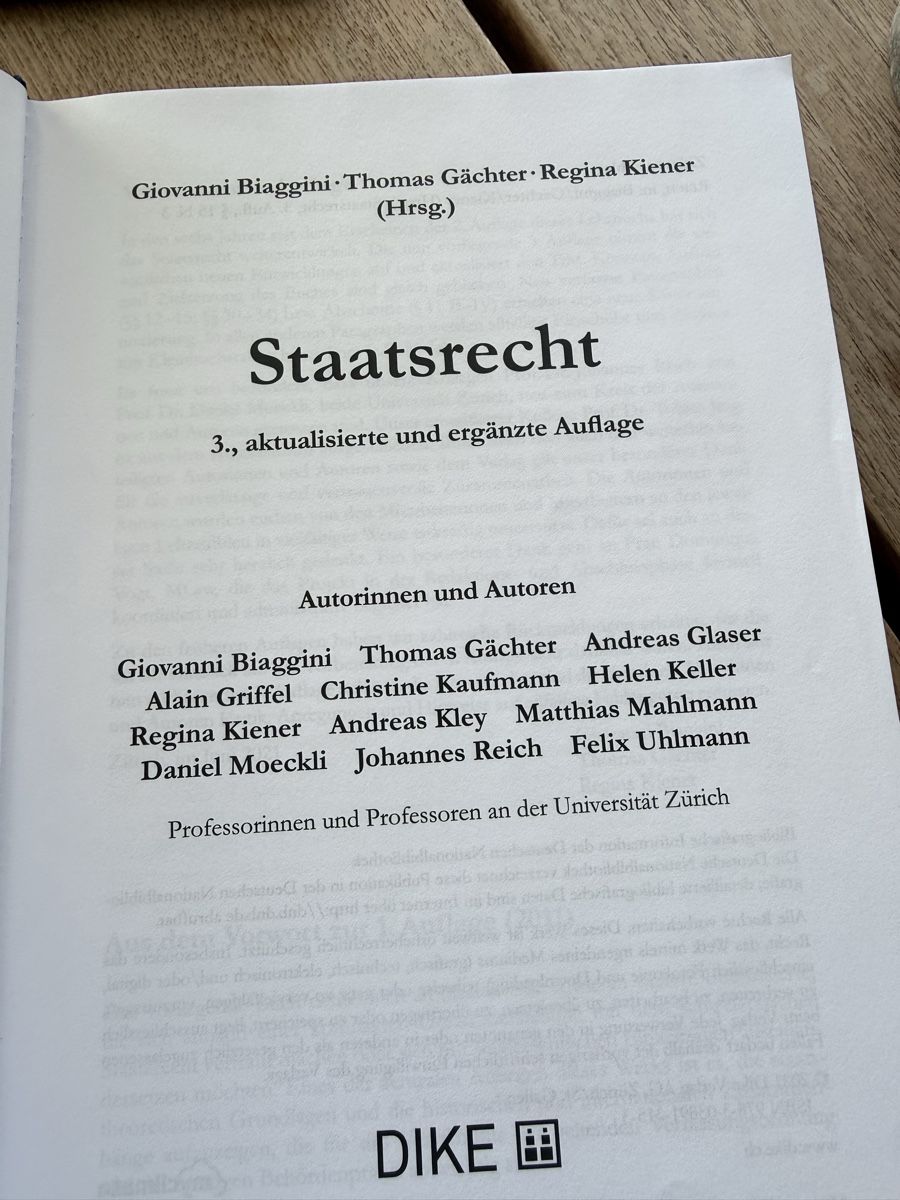 Libri: Staatsrecht 3. Auflage neu – Nuovo (secondo la descrizione) da Wermatswil venduto da FEDN 2