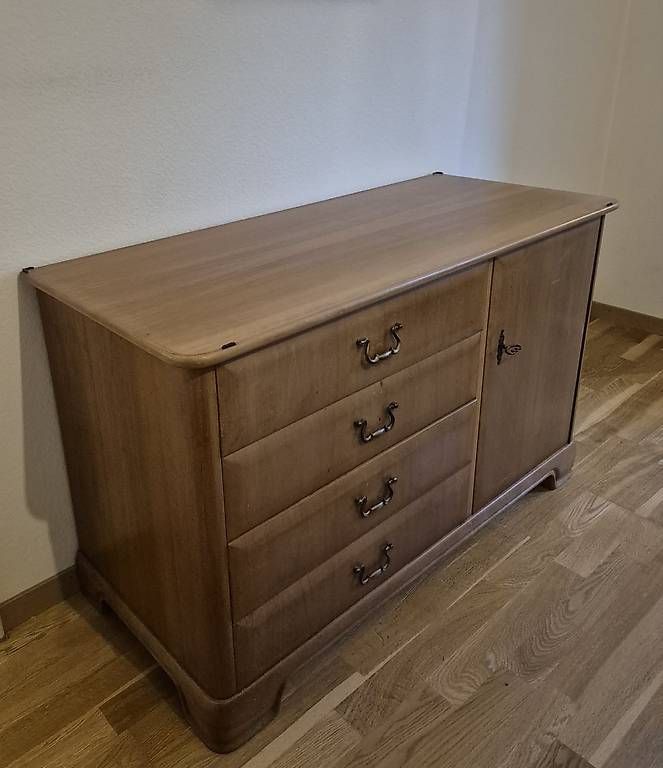 Commodes: Kommode / Schrank – D'occasion à Bern par Drnoah