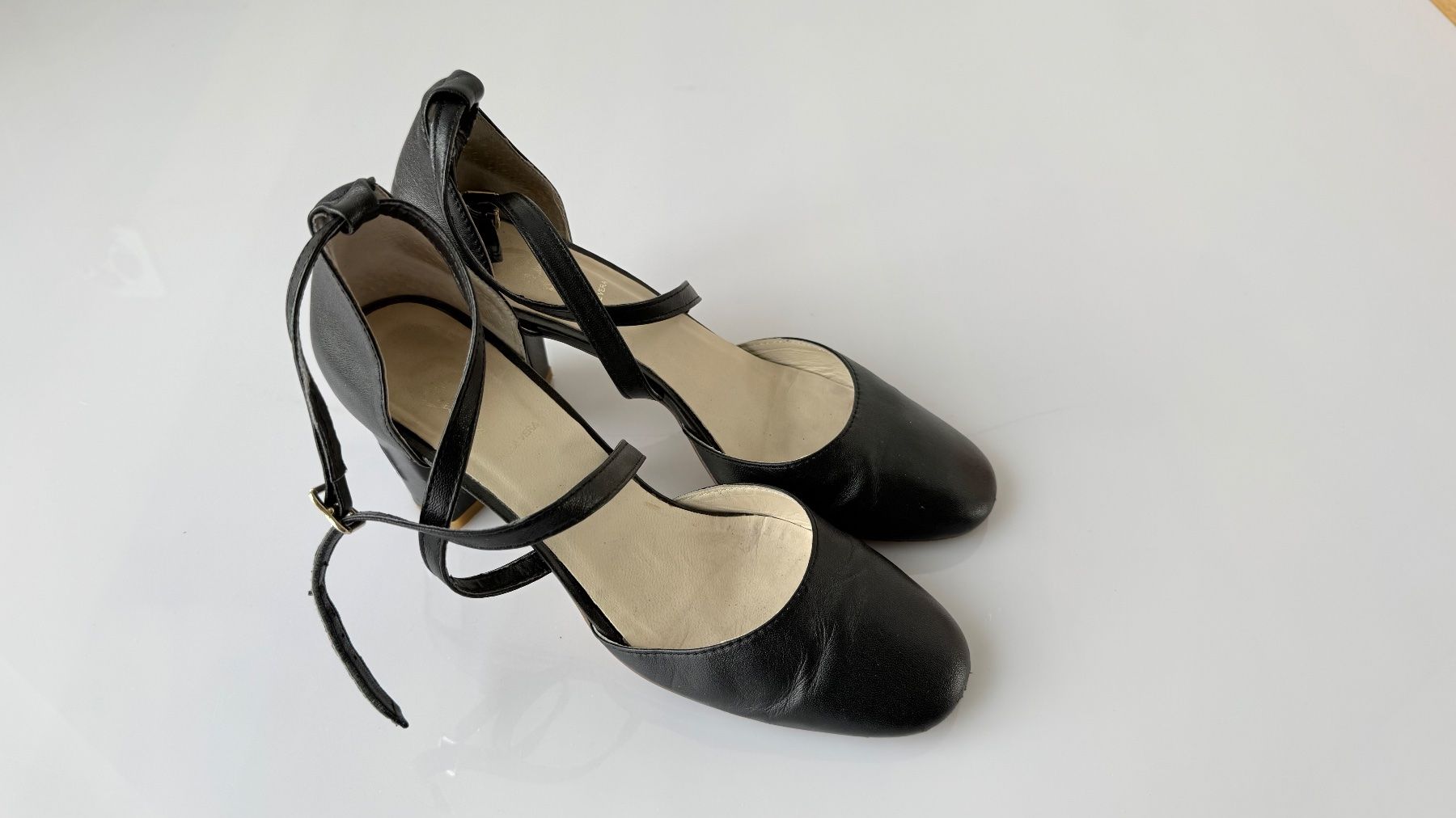 Scarpe da donna: Schuh Bata Gr. 38 – Usato da Jonen venduto da BMWE369 1