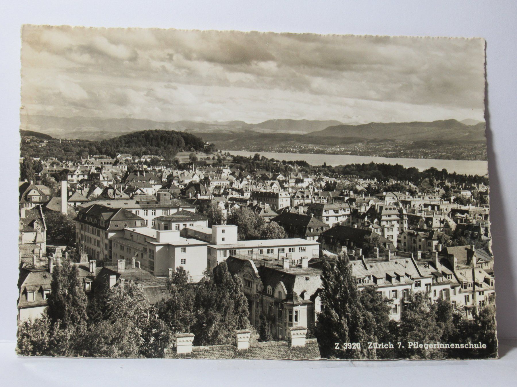Cartoline postali: Zürich ,  Pflegerinnenschule  1951 – Usato da Grenchen venduto da Bluemchen1900