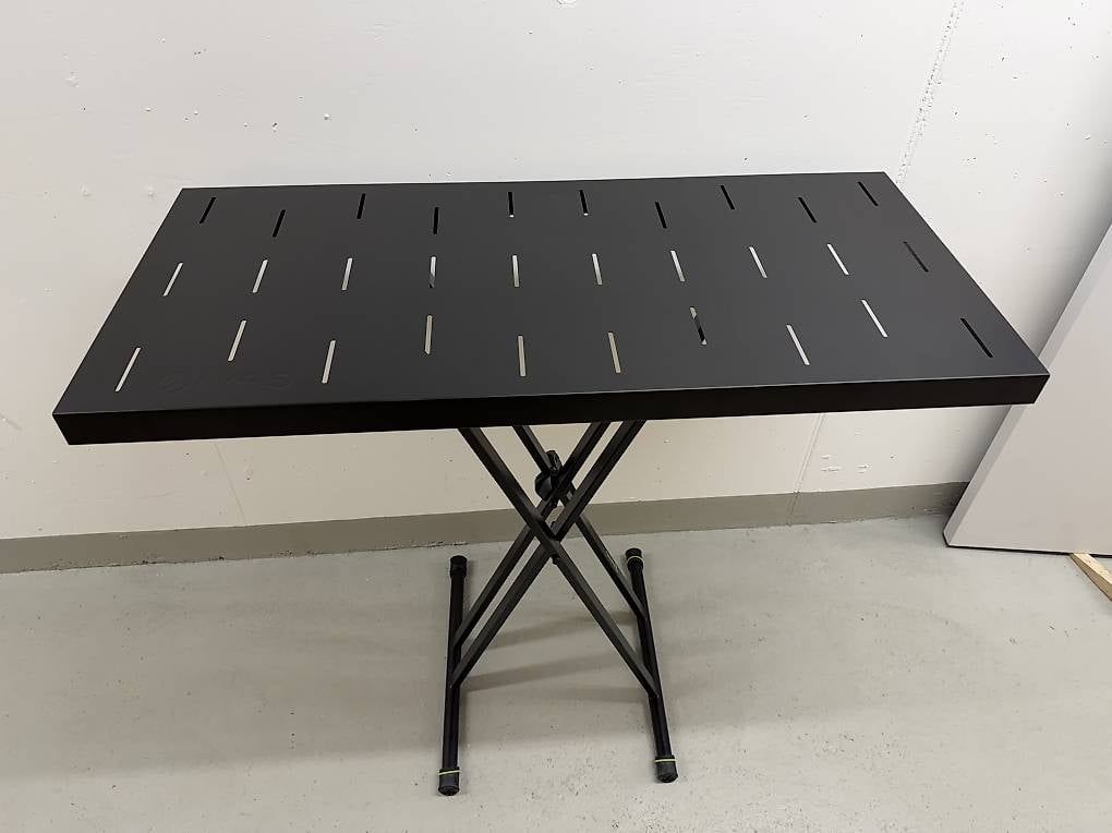 Tables: GRAVITY KSX 2 RD SET 1 Faltbarer Tisch – D'occasion à Zürich par ptrckgil