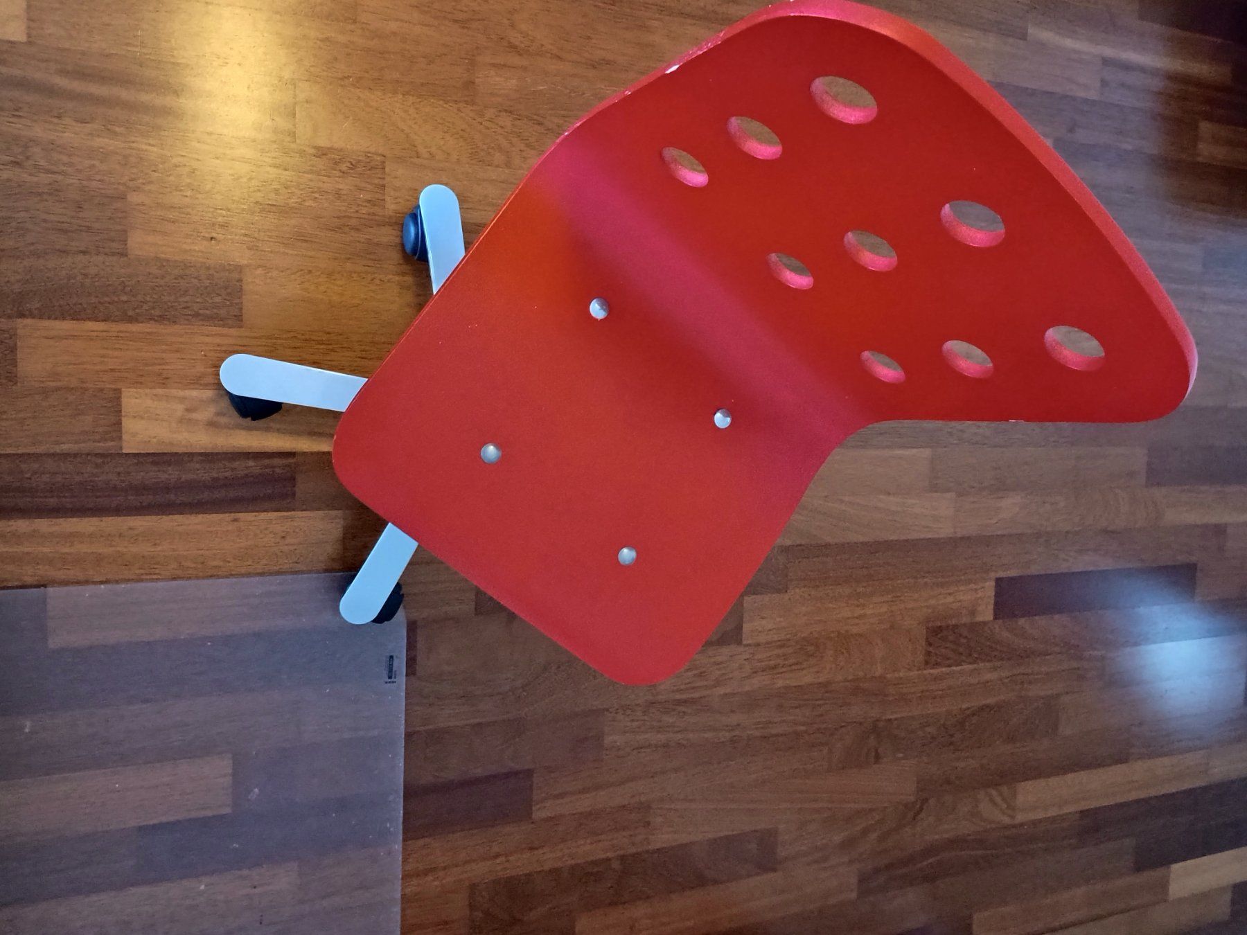 Ikea Stühle: Kinderbürostuhl rot mit Rollen gebraucht – Gebraucht aus Fislisbach von R1150r 2