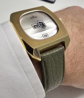 Retro Automatic Watch Jumping Hours mit Datum