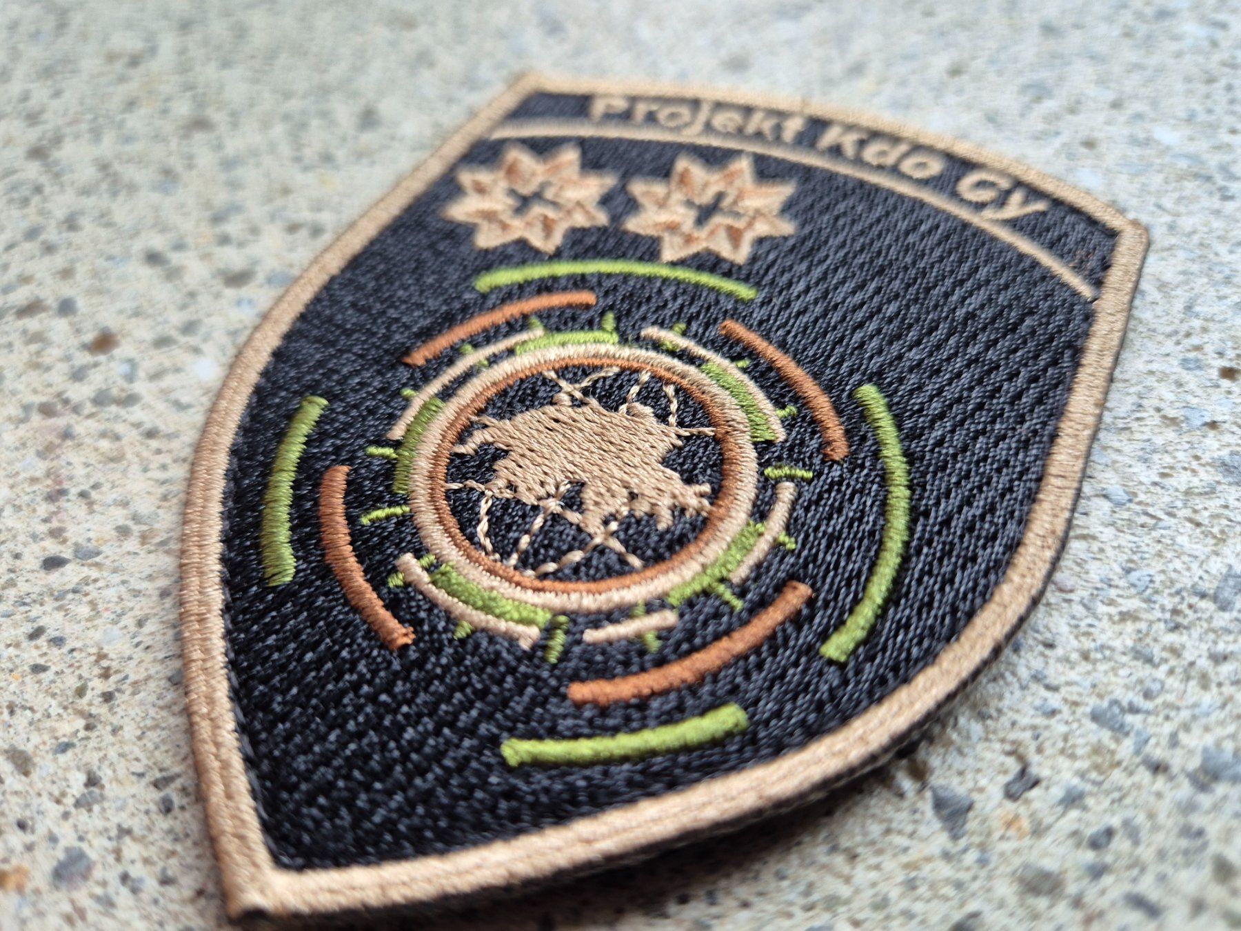 Schweizer Armee Placchette & Badge: *** Badge Projekt Kdo Cy mit klett *** – Nuovo e nell'imballaggio originale da Riedholz venduto da fr_sIruP 3