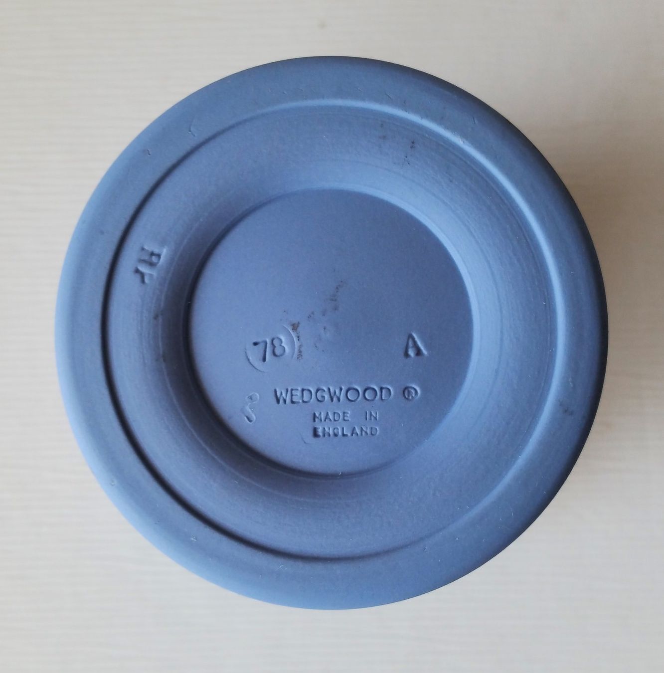 Wedgwood Vasi & Recipienti: Engels-Becher-Vase.Wedgewood Blue. – Usato da Oberriet SG venduto da Atir47 4