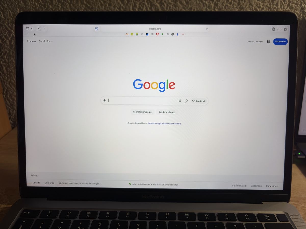 Apple Notebook: Apple MacBook Air M1 2020 Gris sidéral – Usato da La chaux de  fonds venduto da mal_rhl5 7