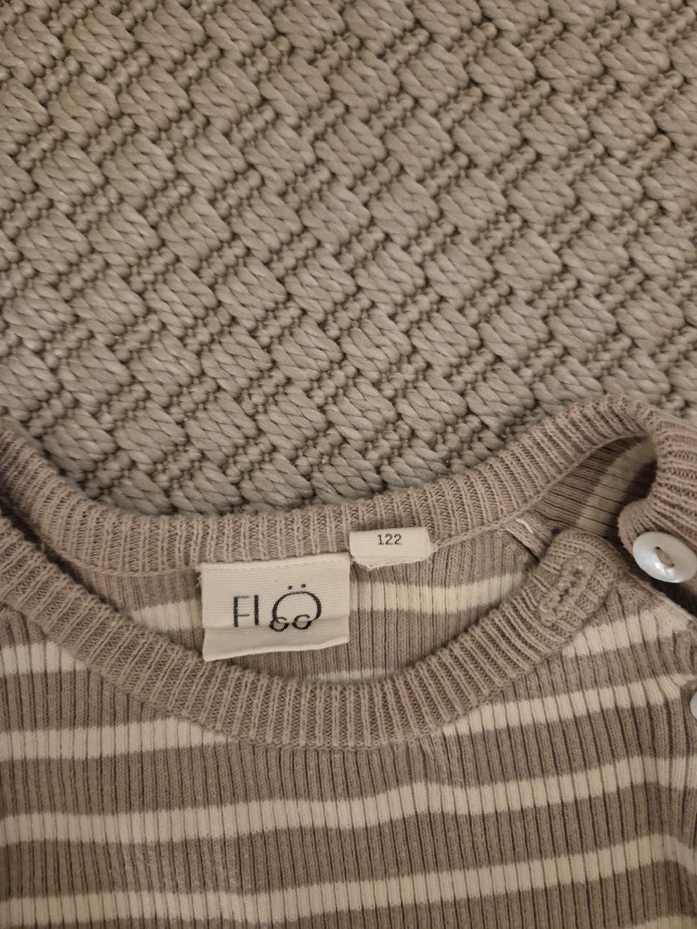 Kleider & Röcke: Strickkleid gestreift Grösse 122 – Gebraucht aus Basel von Extravagant1985 1