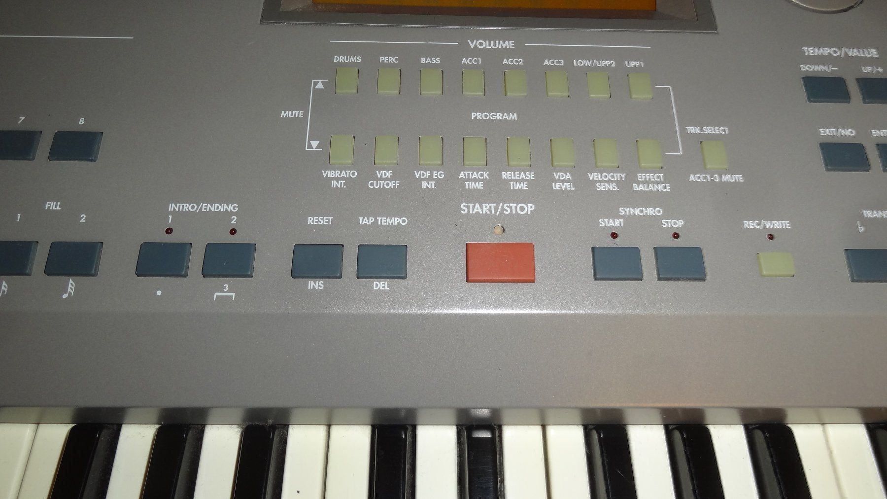 Korg Strumenti musicali: Keyboard KORG IS 40 – Usato da Bremgarten AG venduto da Rhoru 7