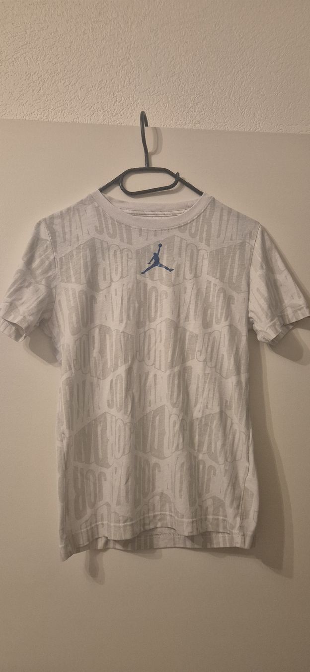 Jordan T-Shirts: t-shirt Jordan – Gebraucht aus Neuchâtel von val_5v9n