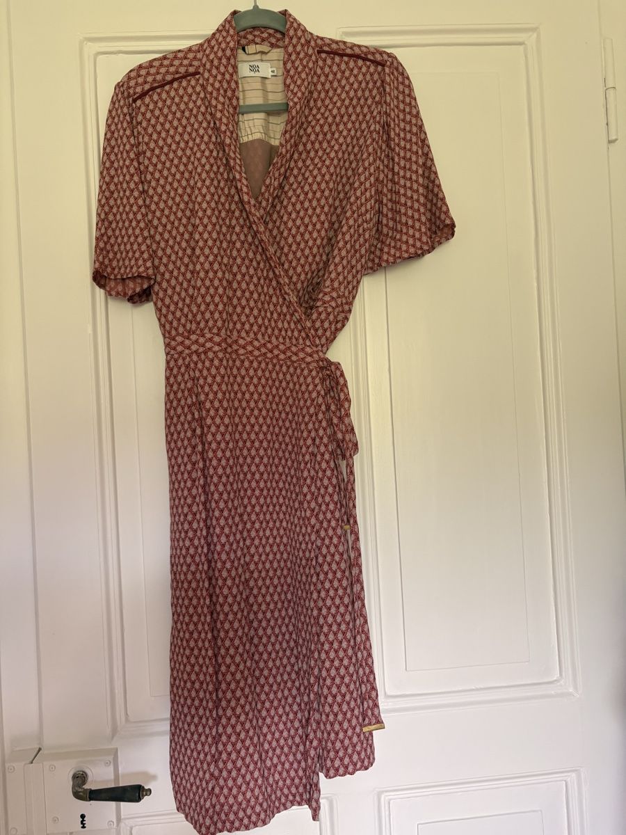 Vestiti: Wickelkleid NoaNoa 42 – Usato da Bern venduto da curamics 5