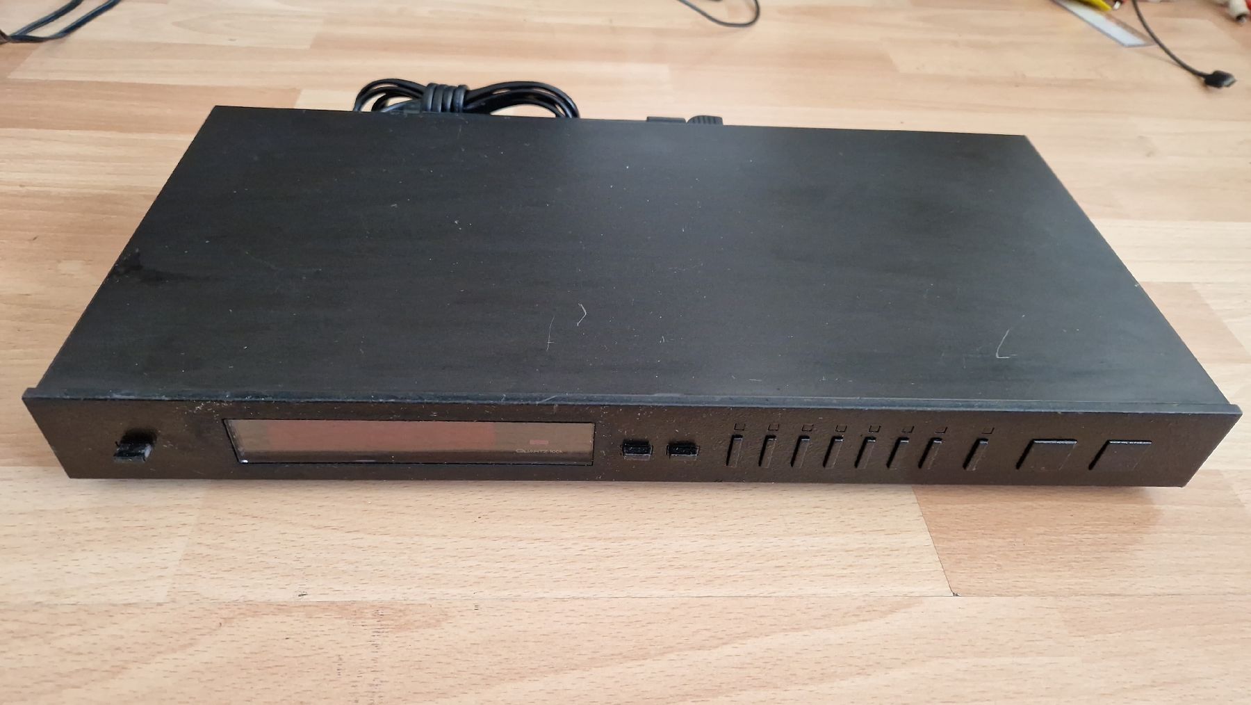 Technics Radio: TECHNICS SYNTHESIZER TUNER ST-S3 – Usato da Zürich venduto da Arianco 1