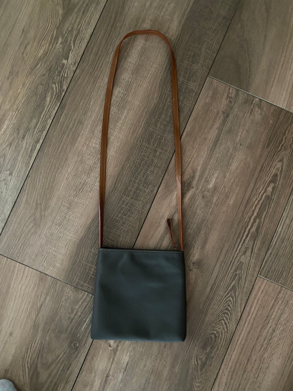 Altro in  Abbigliamento & Accessori: sac bandoulière – Nuovo e nell'imballaggio originale da Confignon venduto da sandracorelli 1