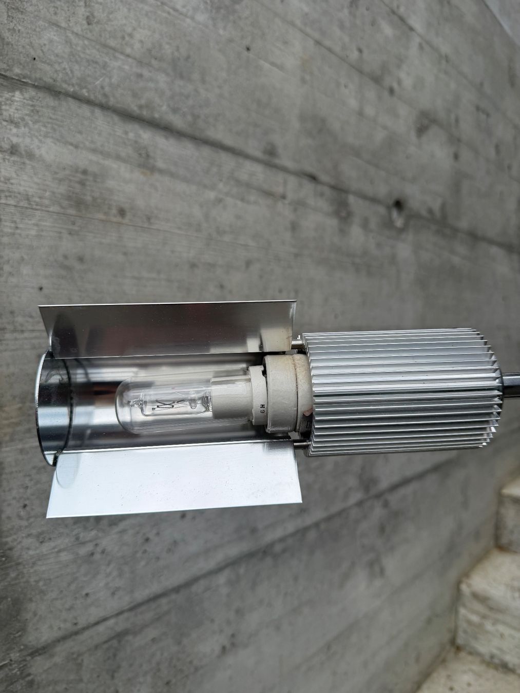 Lampade: Dimmbare Stehlampe – Usato da Chur venduto da pet_q7kd 6
