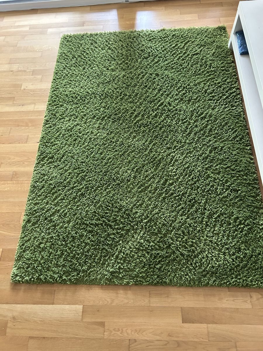 Ikea Tappeti: Forrest green carpet / rug – Usato da Staufen venduto da nat_dvf6