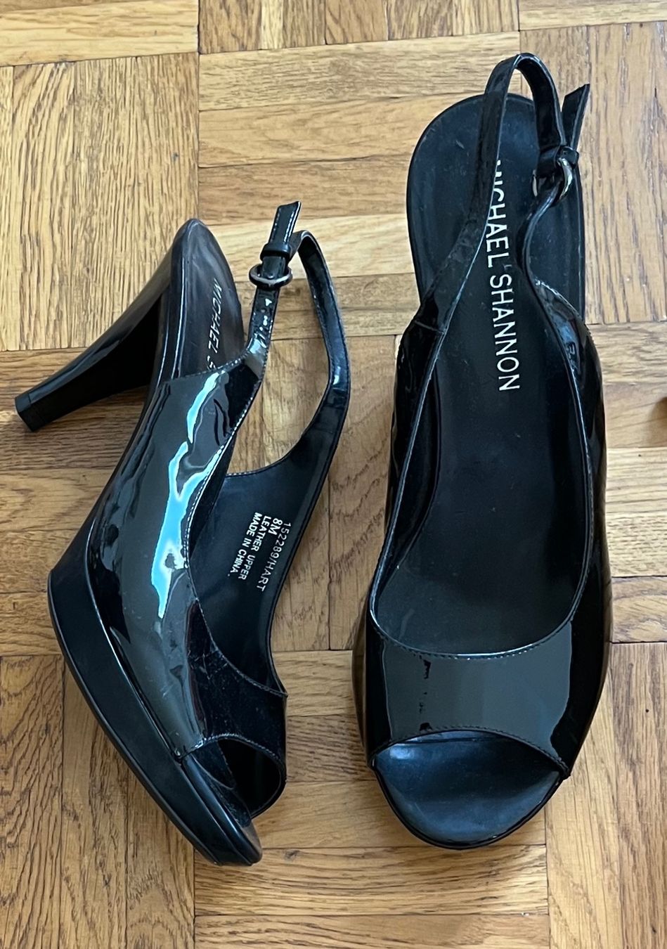 Damenschuhe: Neuer schwarzer Lack Pumps – Neu und originalverpackt aus Oetwil an der limmat von Sual 1