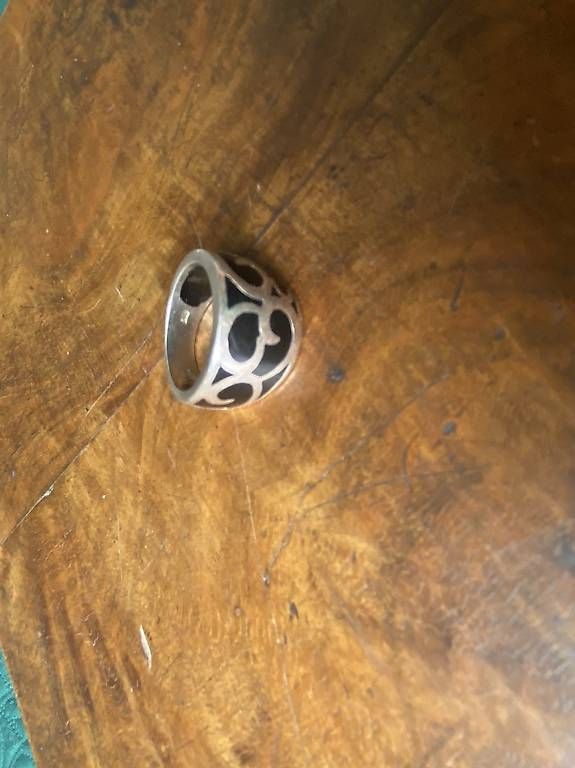 Anelli: Belle bague argent & noire – Usato da Morges venduto da emi_mzy7 1
