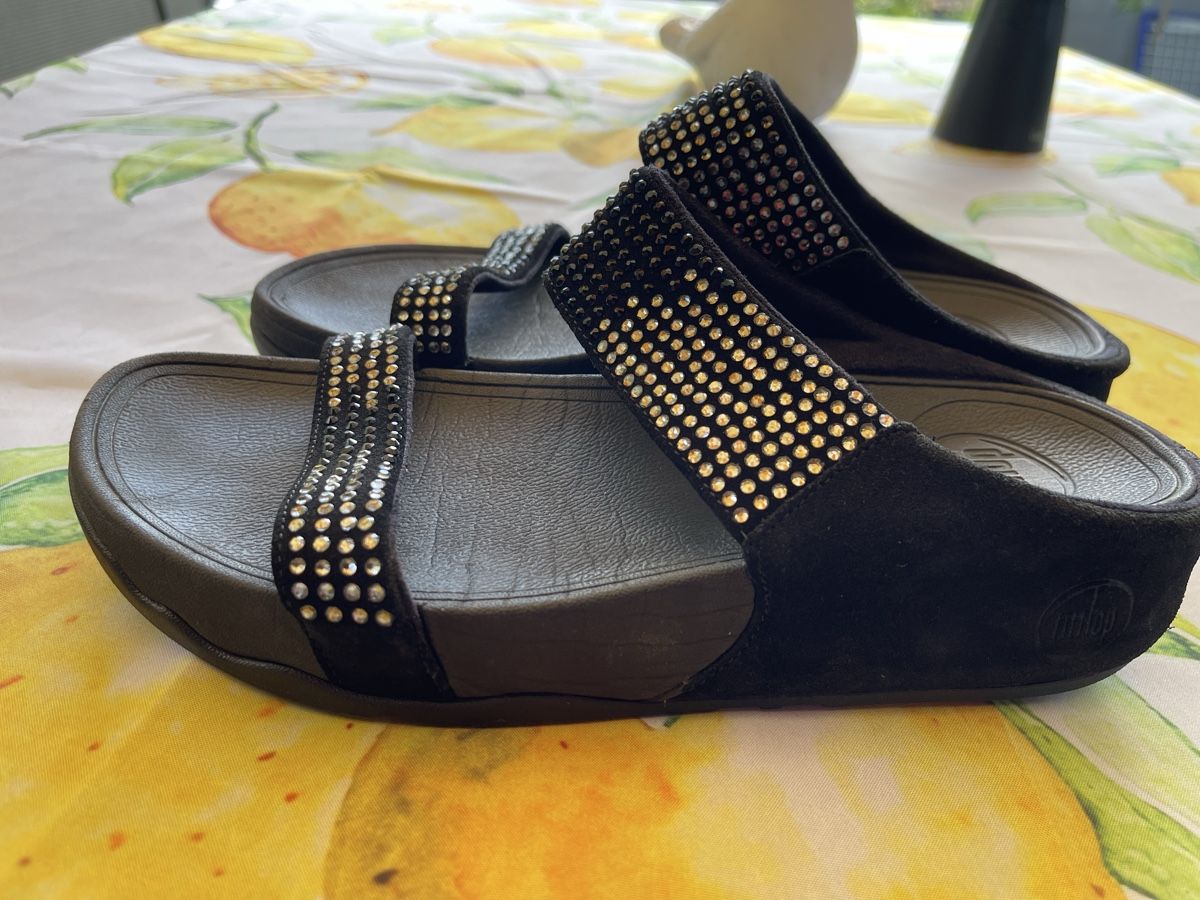 Fitflop Damenschuhe: Fit-Flop schwarz mit Glitzer – Gebraucht aus Oensingen von August1955