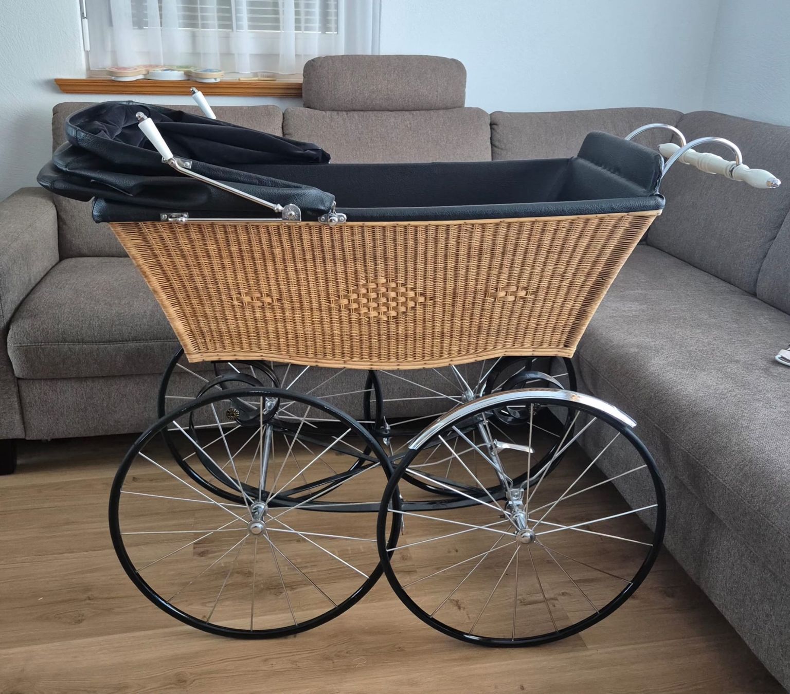Culle: Nostalgischer Stubenwagen – Usato da Chur venduto da Monk94 1
