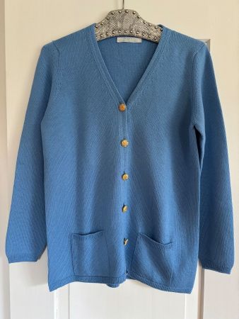 Hawico Strickjacke blau mit Goldknöpfen 100% Merinowolle
