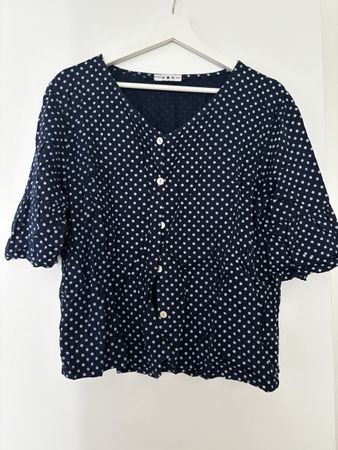 Sommer Bluse mit Pünktli Muster, Grösse 38, neuwertig