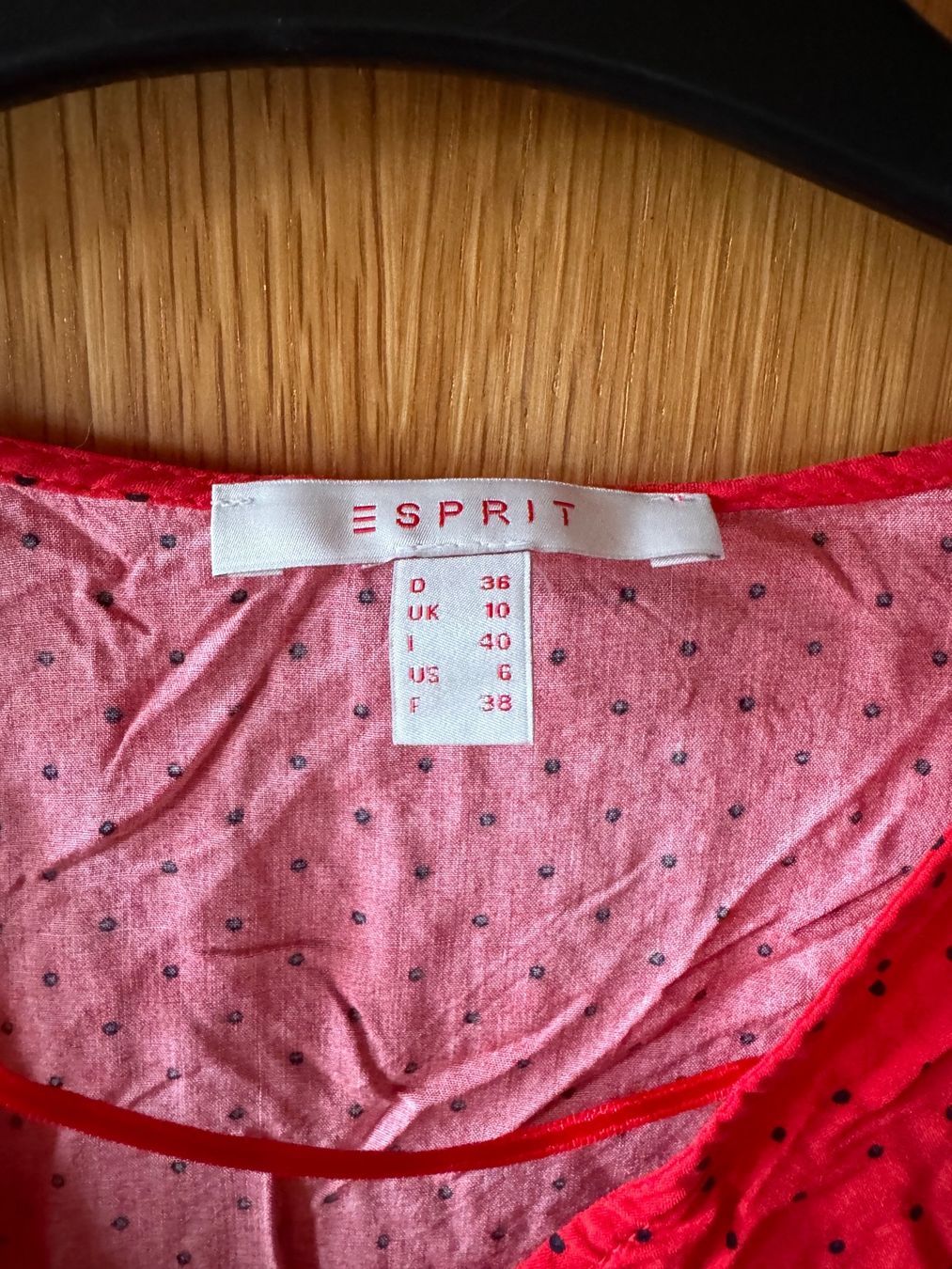 Esprit Camicette: Rote Bluse mit Punkten von Esprit Gr. 36 – Nuovo (secondo la descrizione) da Grosswangen venduto da second_hand_dress 3